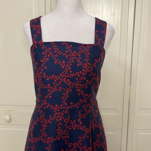 Draper James Clover Vines Dress Nassau Navy Blue Red Sz 6 Back Zip Side Pockets - Picture 2 of 10